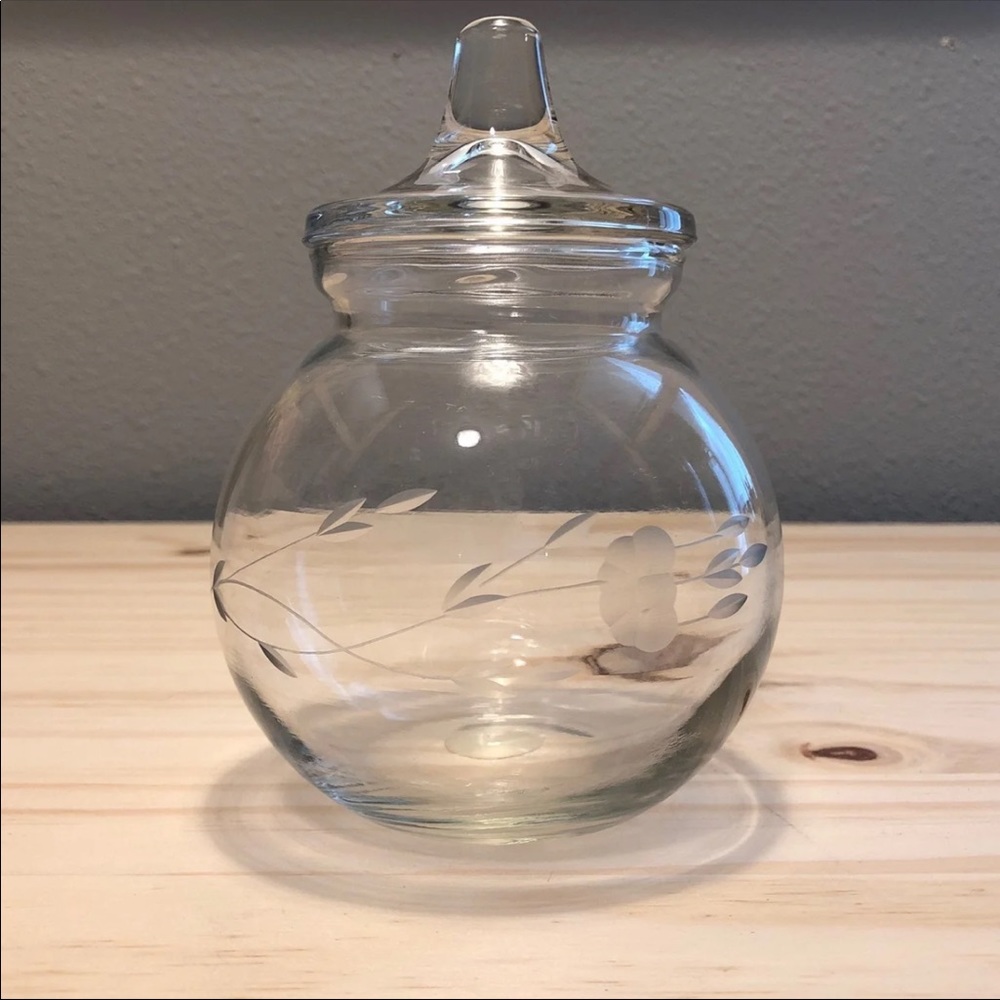Princess House Heritage Cotton Ball Jar w. Lid